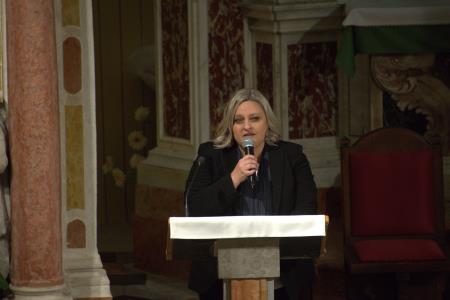 Tekstopiska in povezovalka Petra Skok